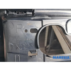 Renault - Trafic - Taillight edging, right