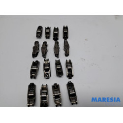 Renault - Trafic - Rocker arm