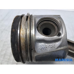 Renault - Trafic - Connecting rod