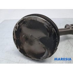 Renault - Captur - Drijfstang