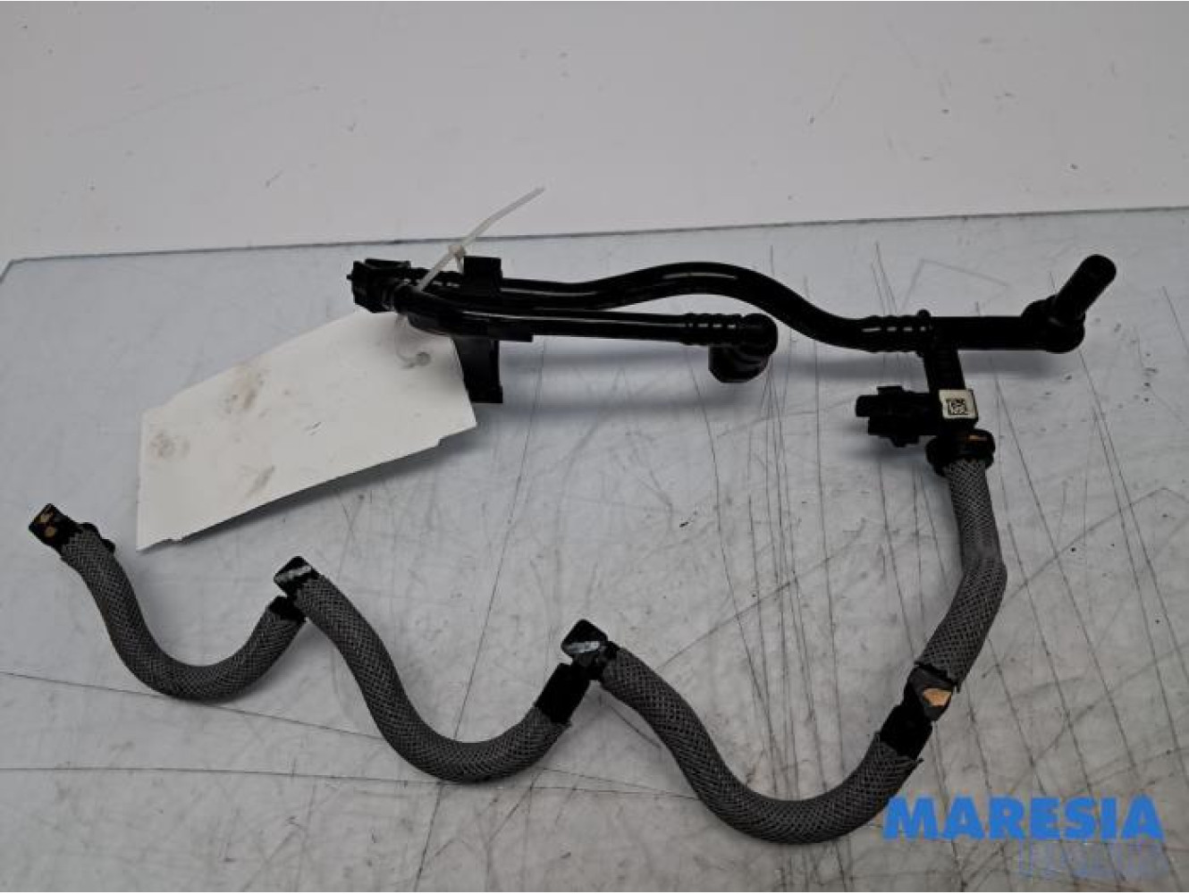 Renault - Trafic - Fuel line