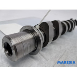 Renault - Captur - Camshaft