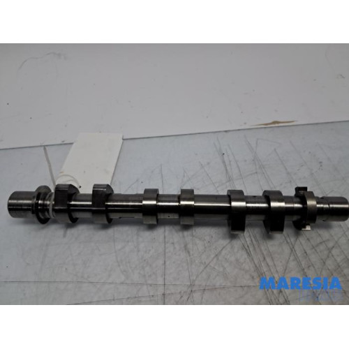 Renault - Captur - Camshaft