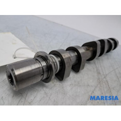 Renault - Captur - Camshaft