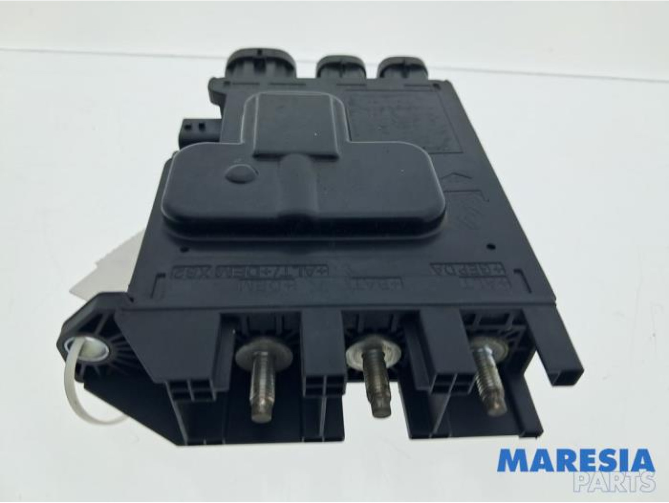 Renault - Trafic - Voltage regulator