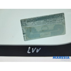 Renault - Trafic - Driehoeks Ruit links-voor