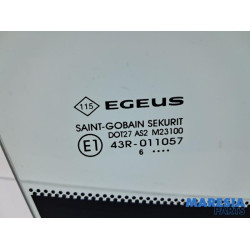 Renault - Trafic - Driehoeks Ruit rechts-voor