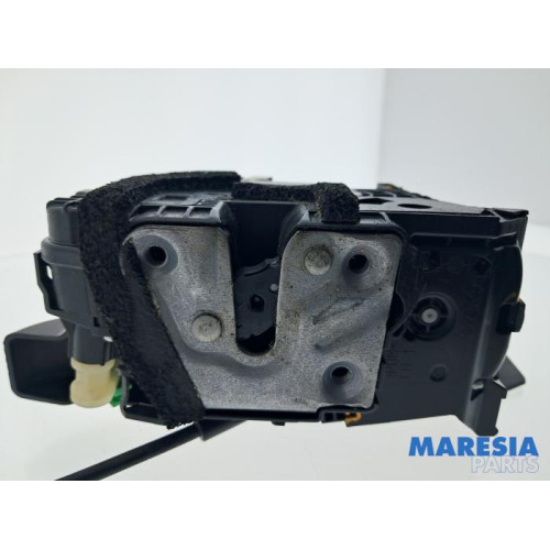 Renault - Trafic - Deurslot Mechaniek 2Deurs links