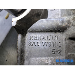 Renault - Scenic - Nockenwelle