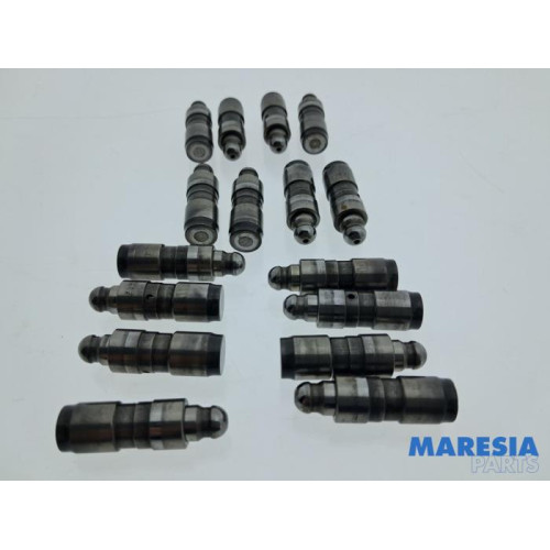 Renault - Scenic - Ventilstößel