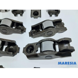 Renault - Scenic - Rocker arm