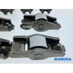 Renault - Scenic - Rocker arm