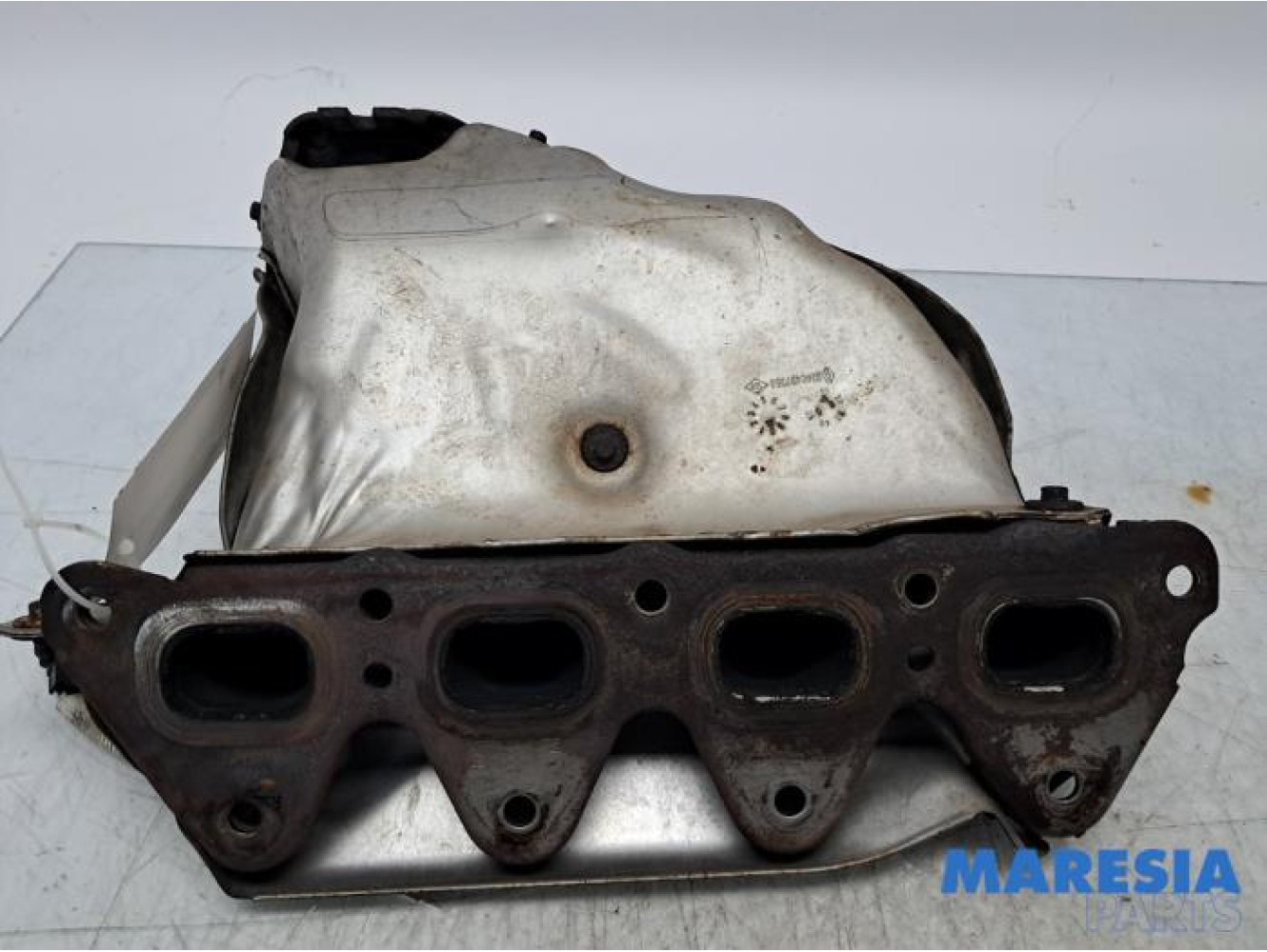 Renault - Scenic - Abgaskrümmer