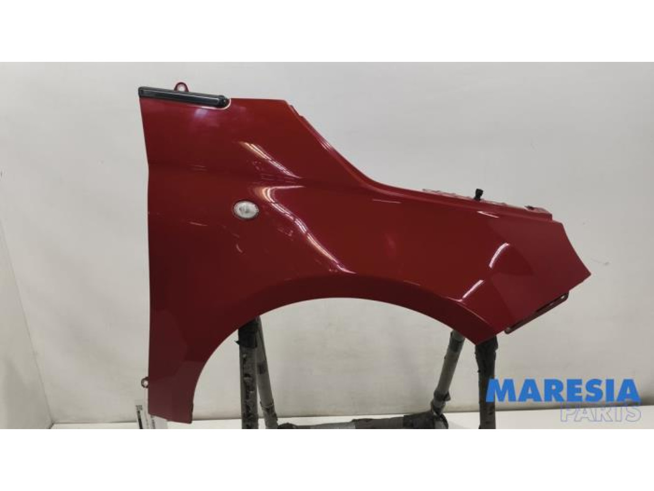 Fiat - 500 - Front wing, right
