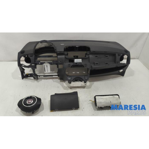 Fiat - 500 - Airbag set + dashboard