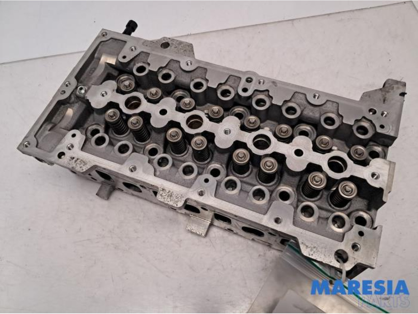 Fiat - Doblo - Cylinder head