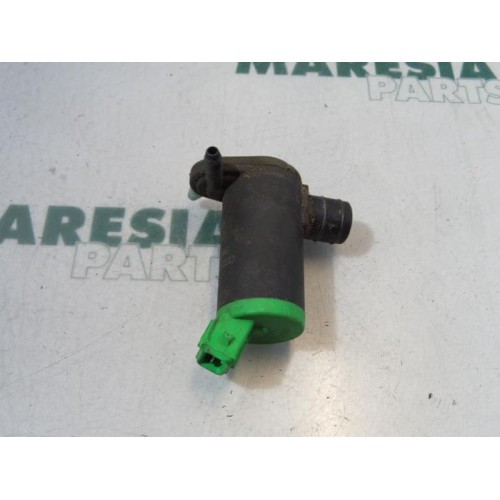 Peugeot - 206 - Scheibensprüherpumpe vorne