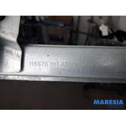 Peugeot - 107 - Fenstermechanik 4-türig rechts vorne