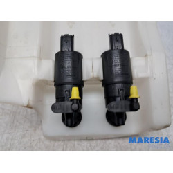 Peugeot - 107 - Front windscreen washer reservoir