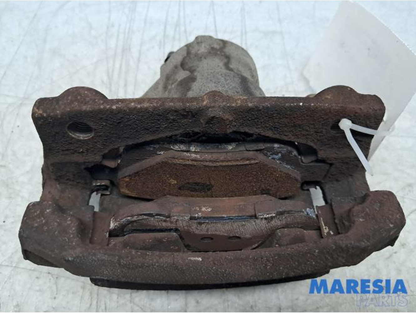 Peugeot - 107 - Front brake calliper, left