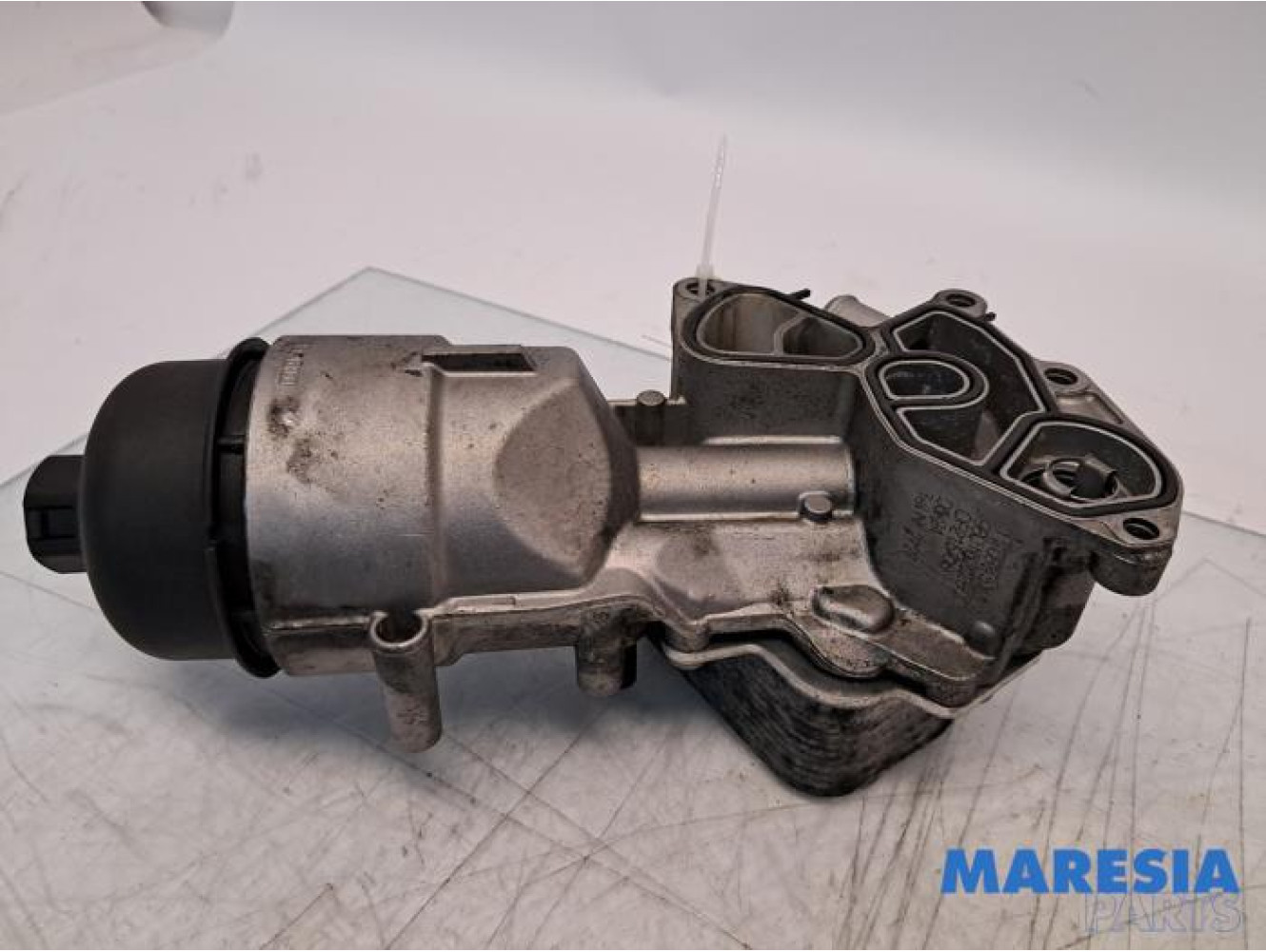 Peugeot - Partner - Ölfiltergehäuse