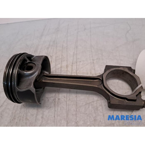 Fiat - 500X - Zuiger