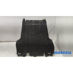Renault - Clio - Engine protection panel