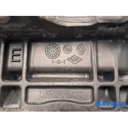 Renault - Clio - Engine mount