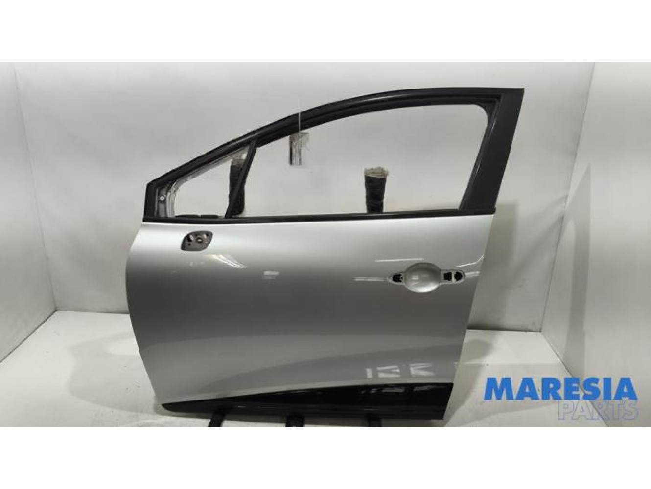 Renault - Clio - Door 4-door, front left