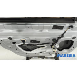 Renault - Clio - Door 4-door, front left