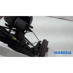 Renault - Clio - Hinterachse Vorderradantrieb