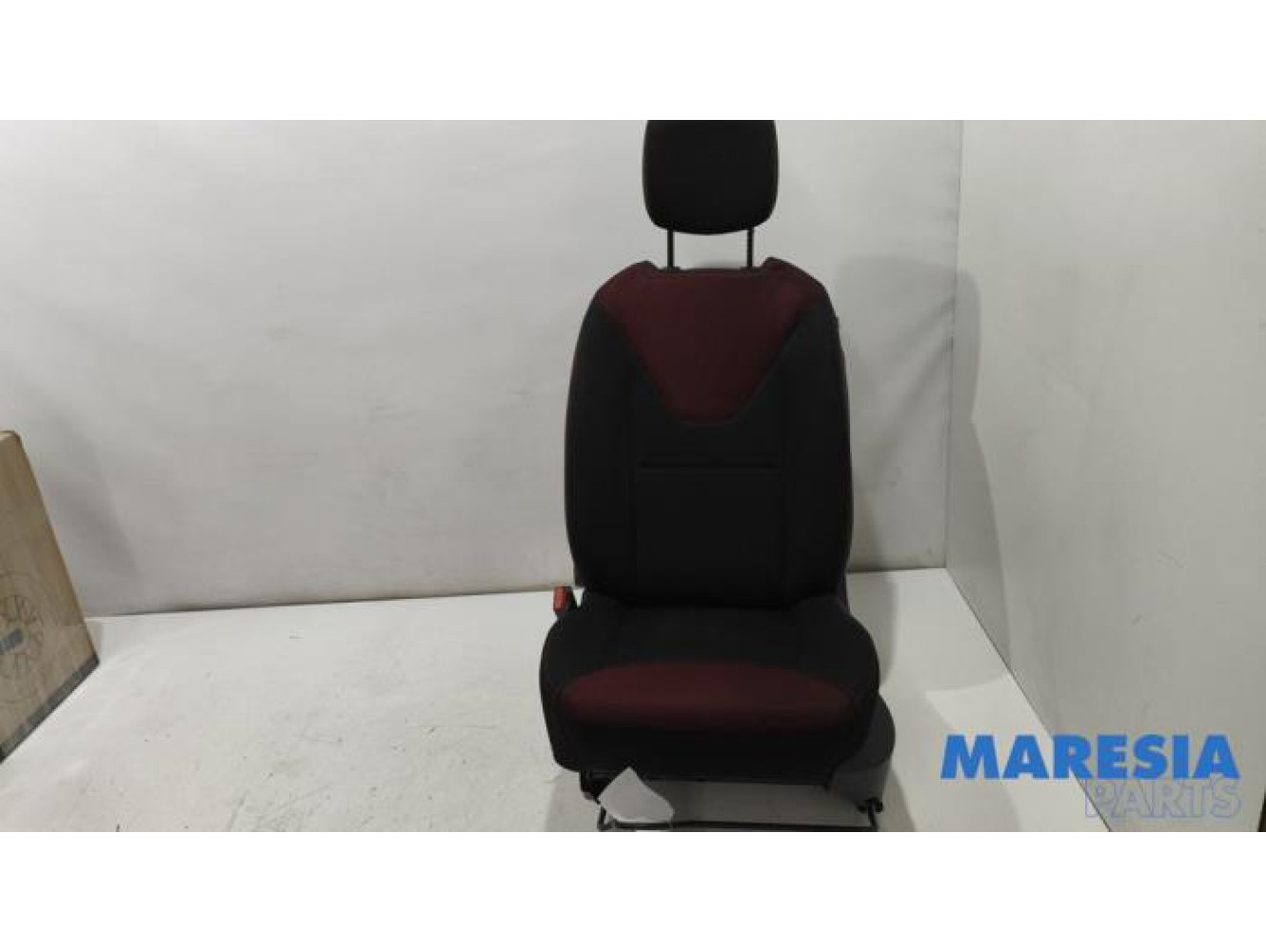 Renault - Clio - Stoel links