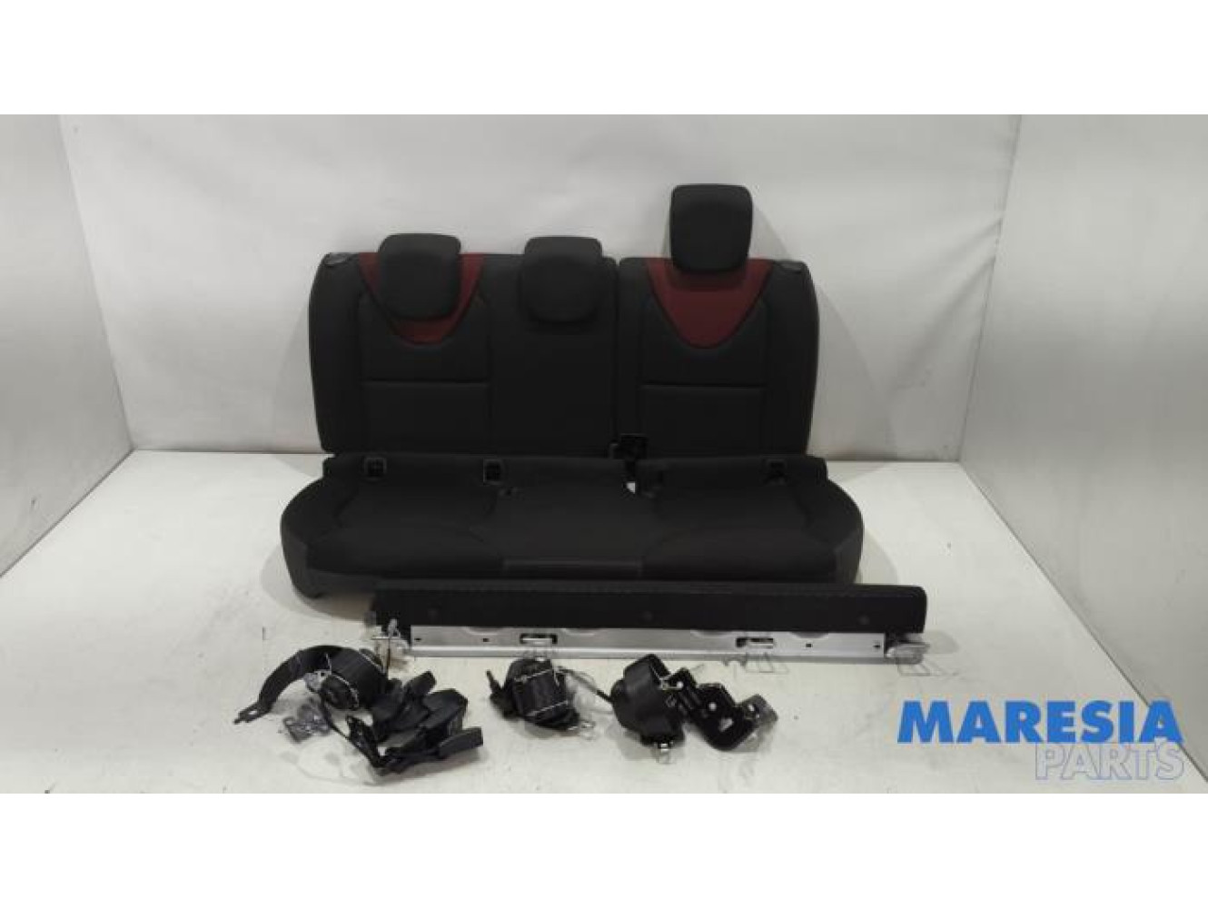 Renault - Clio - Rückbank