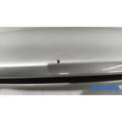 Renault - Clio - Spoiler tailgate