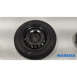 Renault - Clio - Krikset + reservewiel