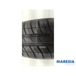 Renault - Clio - Krikset + reservewiel