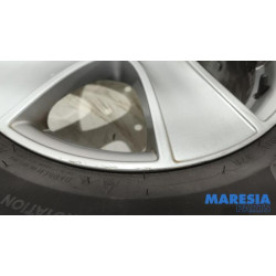 Renault - Clio - Sportvelgenset + banden