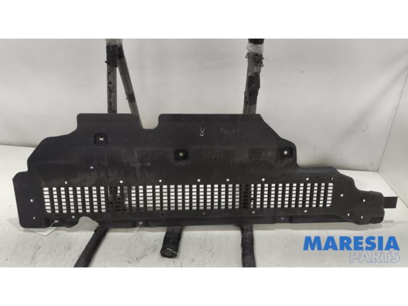 Renault - Clio - Bash plate