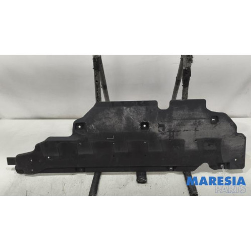 Renault - Clio - Bash plate