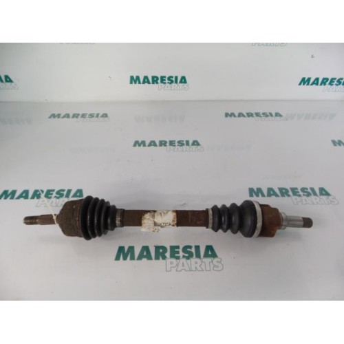 Peugeot - 206 - Front drive shaft, left
