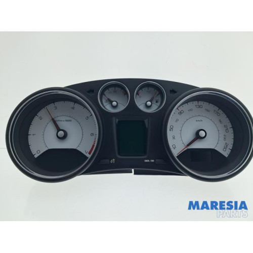 Peugeot - 308 - Instrumentenbrett