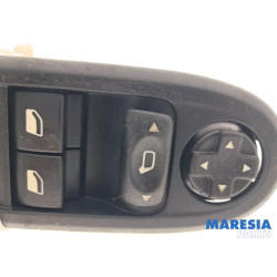Peugeot - 308 - Multi-functional window switch