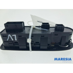 Peugeot - 308 - Multi-functional window switch