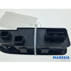 Peugeot - 308 - Multi-functional window switch