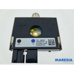 Peugeot - 308 - Antenne Versterker