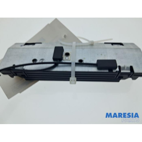 Peugeot - 308 - Antenne GPS