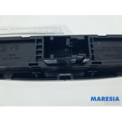 Peugeot - 308 - Commutateur éclairage d'urgence