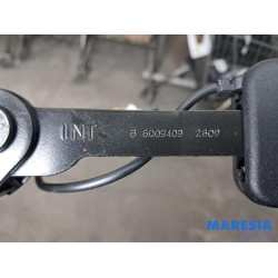 Peugeot - 308 - Veiligheidsgordel Insteek links-voor