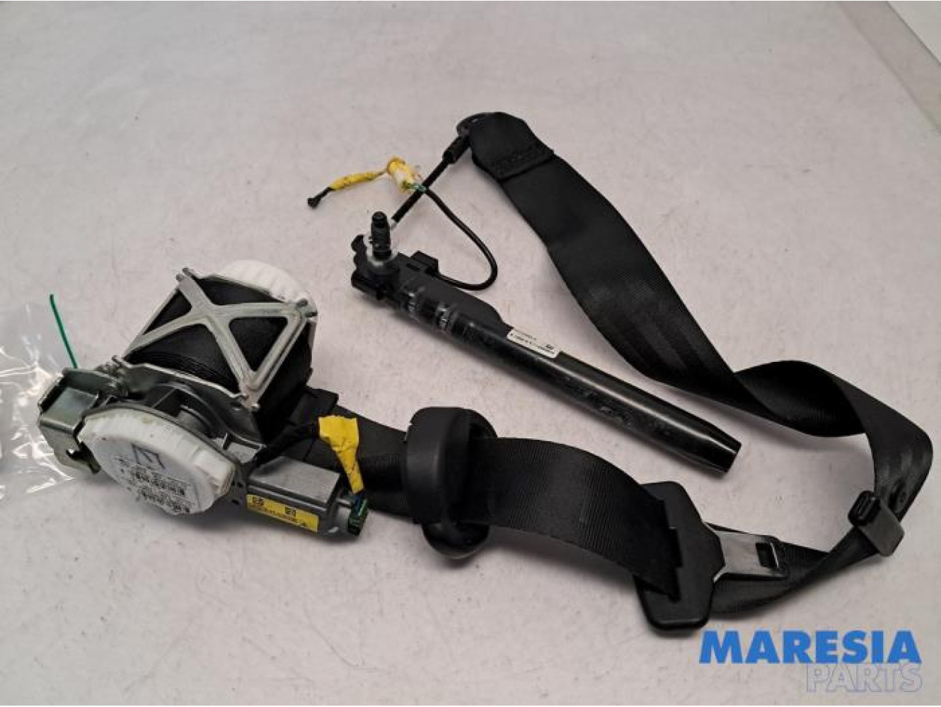 Fiat - Panda - Front seatbelt, left