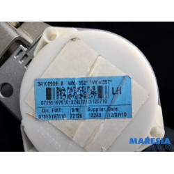 Ford - KA - Front seatbelt, left